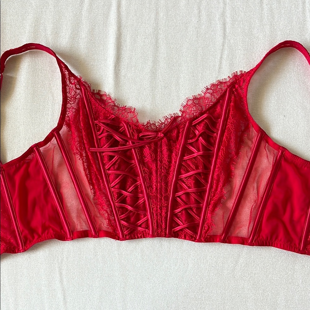 NWT Victoria's Secret Red Lace Corset - Picture 5 of 8